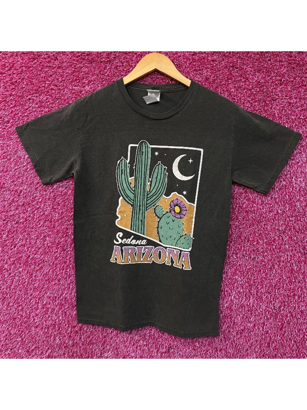 Junk Food Clothing Sedona Arizona Flea Market Tee XS